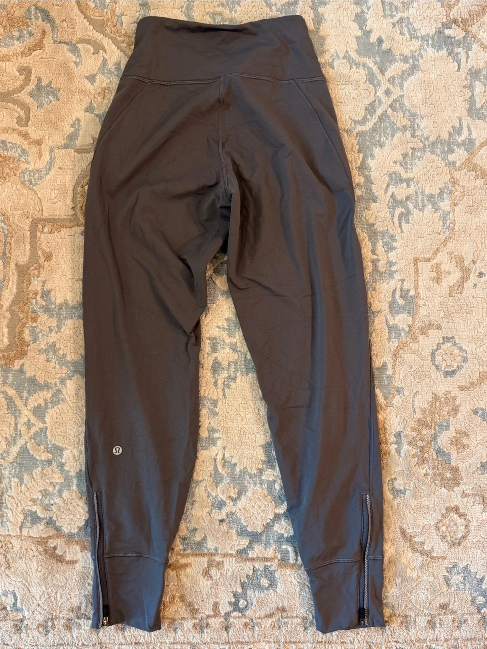 Lululemon High-Waist Women's Performance Joggers in Charcoal